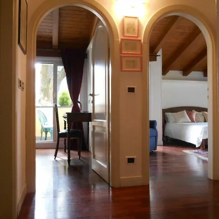 Tiziana's